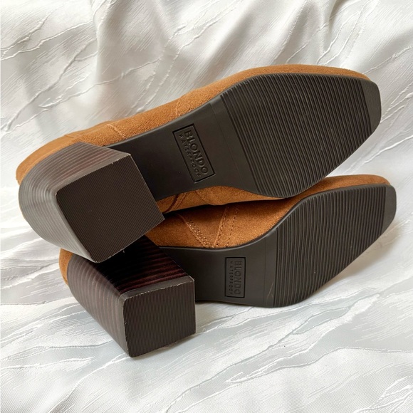 Blondo Sadie Waterproof Suede Ankle Boots - Picture 4 of 8